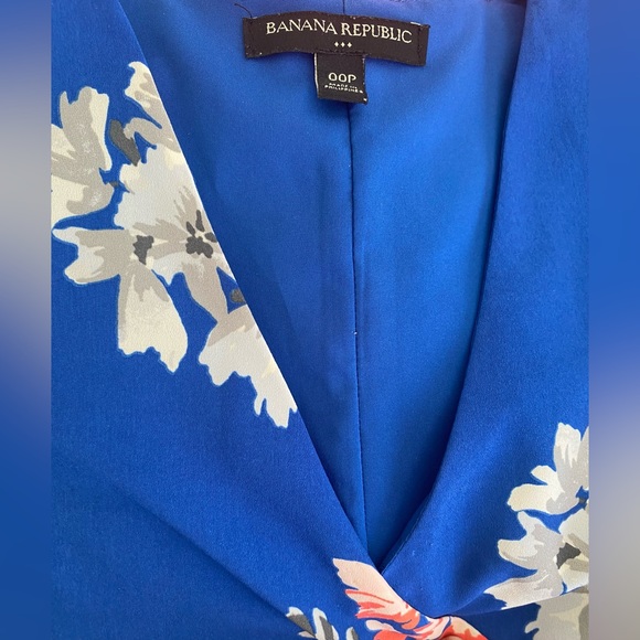 Banana Republic Blue Floral Print Flirty Wrap Midi Dress - Picture 8 of 9